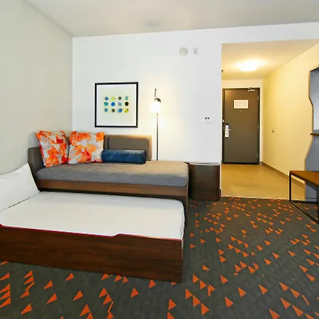 Holiday Inn Hotel & Suites - Calgary Airport North By Ihg-2