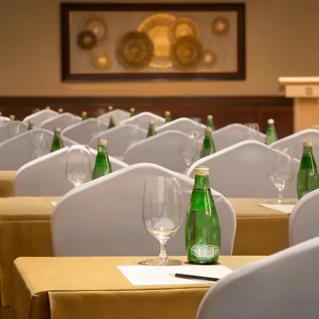 Sule Shangri-La, Yangon-3