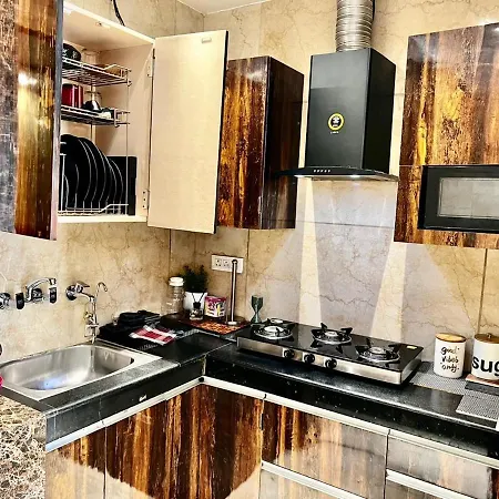 Divine Studios Rajouri Garden-2
