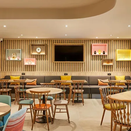 Hampton By Hilton Dublin City Centre-2