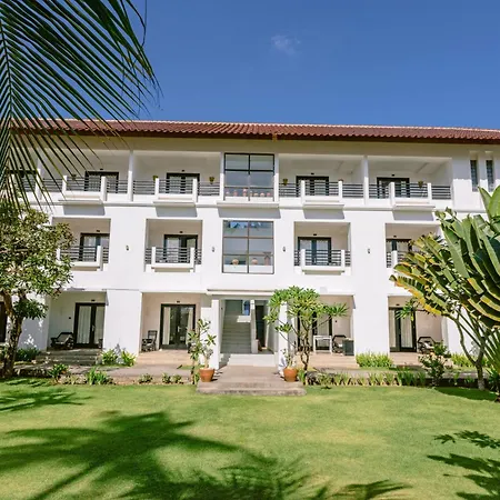 Legong Keraton Beach Hotel-3
