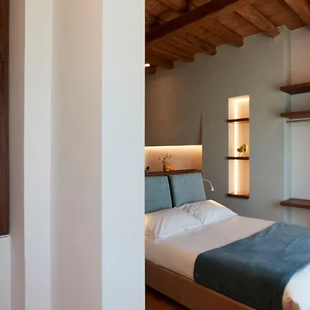 B&B Suite Home Trani-3