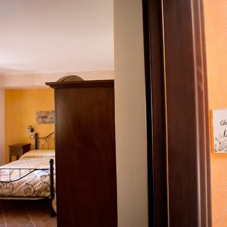 Sikania Suite-3