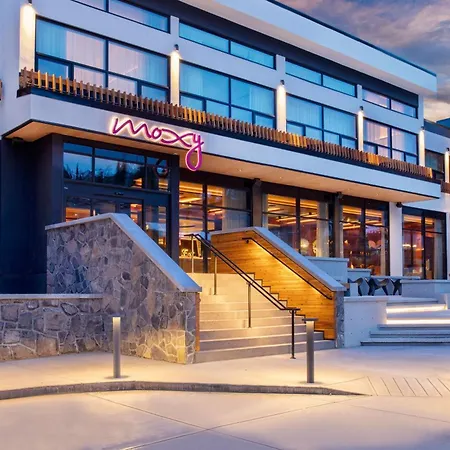 Moxy Banff-3