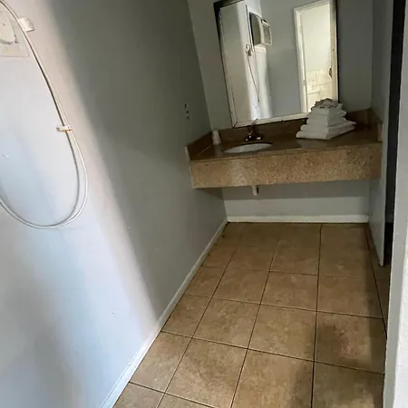 Coachlight Motel-2
