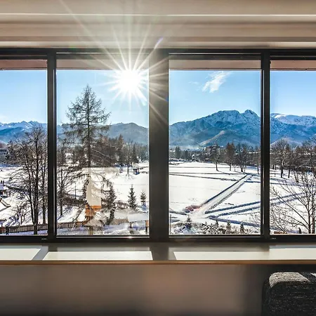 Hotel Helios Nowy Basen ! Zakopane, Centrum - Tylko 300M Od Krupowek !-3