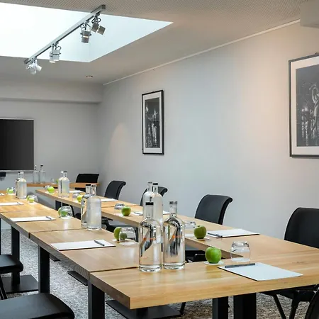 Courtyard By Marriott Brussels Eu-3
