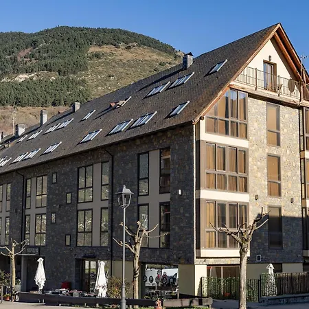 Aparthotel Nou Vielha-3