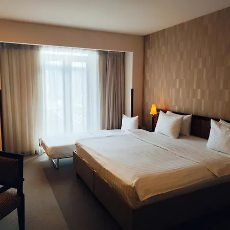 Europa Royale Bucharest-3