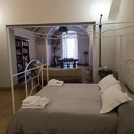 Palazzo Bernardini B&B-3