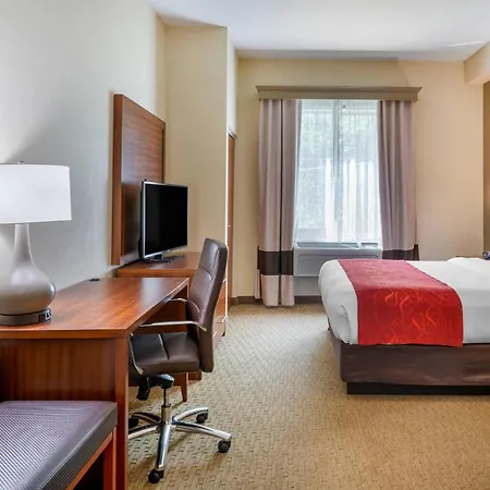 Comfort Suites Eugene University-3