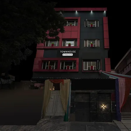 Super Townhouse Maithli Marg Sector 55 Formerly Red Roof-3