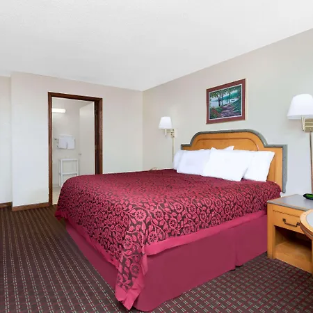 Days Inn By Wyndham Columbia Ne Fort Jackson-2
