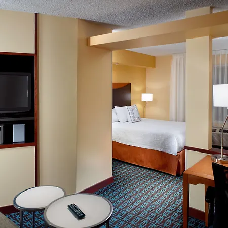 Fairfield Inn & Suites Clarksville-3