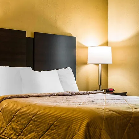 Econo Lodge Sacramento Convention Center-3