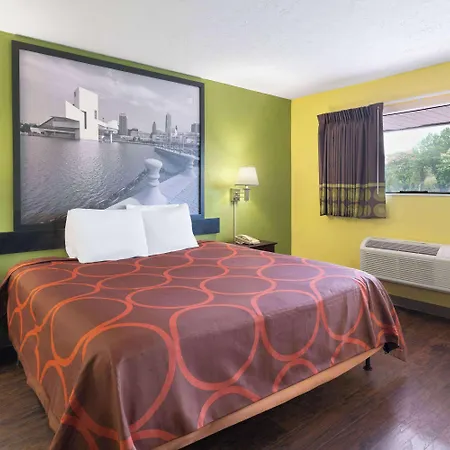 Super 8 By Wyndham Youngstown/Girard-2