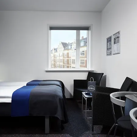 Cabinn City-2