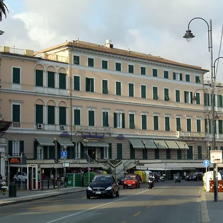 Hotel Mediterranee-2