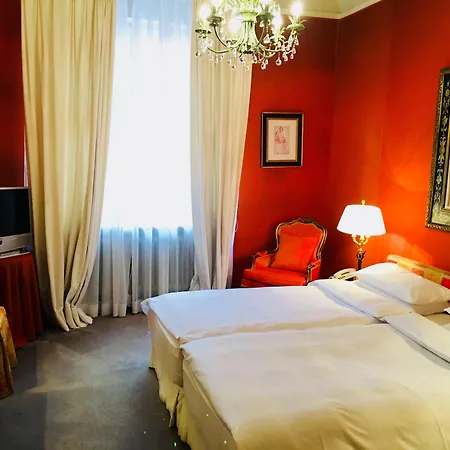 Hotel Opera-3