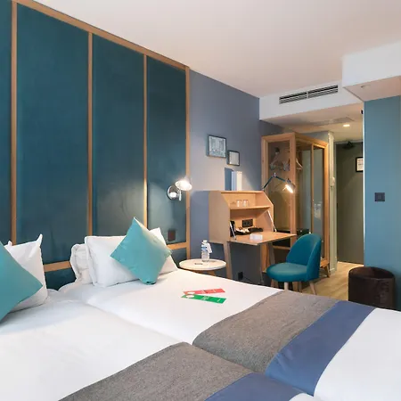 Quality Hotel&Suites Bercy Bibliothèque by HappyCulture-3