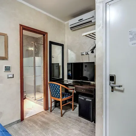 Hotel Family House-3