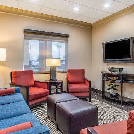 Comfort Inn & Suites Tuscumbia-Muscle Shoals-2