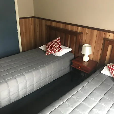 Fairy Springs Motel-2
