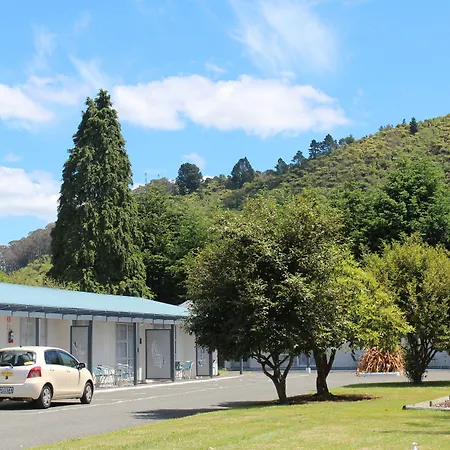 Fairy Springs Motel-3