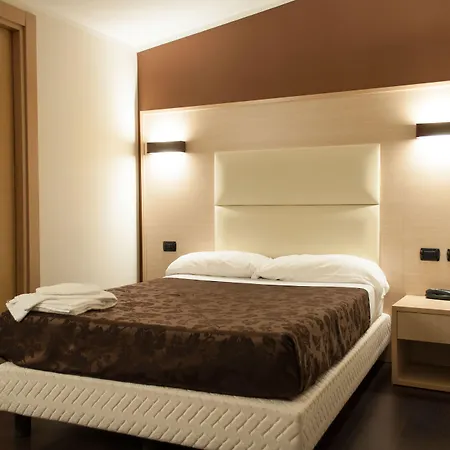 Hotel Sogni D'Oro Airport-3