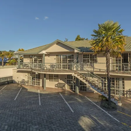 Silver Fern Rotorua Suites&Spa-3