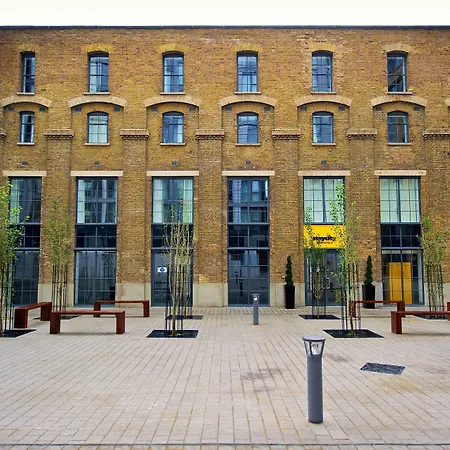 Staycity Aparthotels London Deptford Bridge-2
