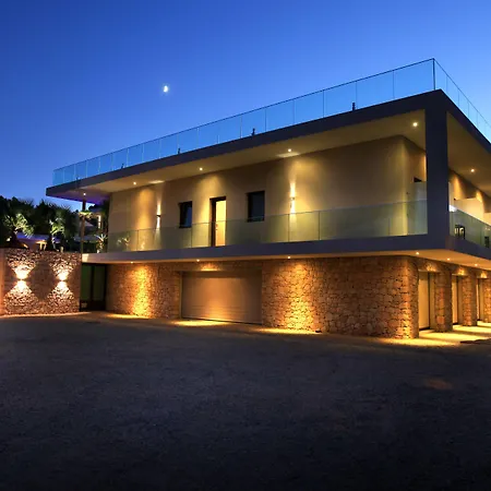 Seventeen Hotel-3