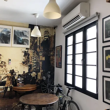 Vintage Inn Boutique Capsule @ Little India-3