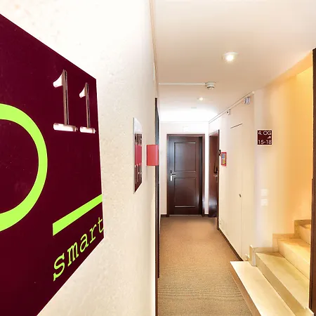 b_smart motel Basel-2