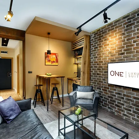 One Luxury Suites-3