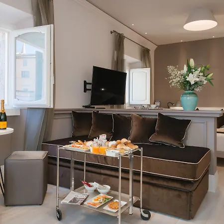 Rhea Silvia Luxury Navona-3