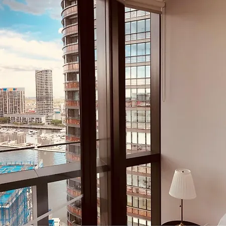 Winston Apartments Docklands-2