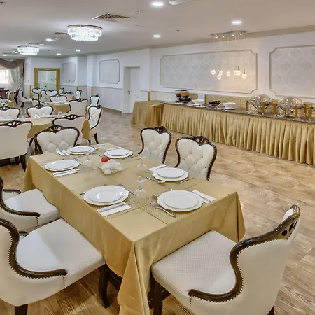 Royal Hotel-2
