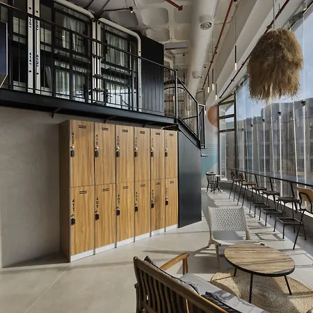The O Pod Capsule Hotel-3