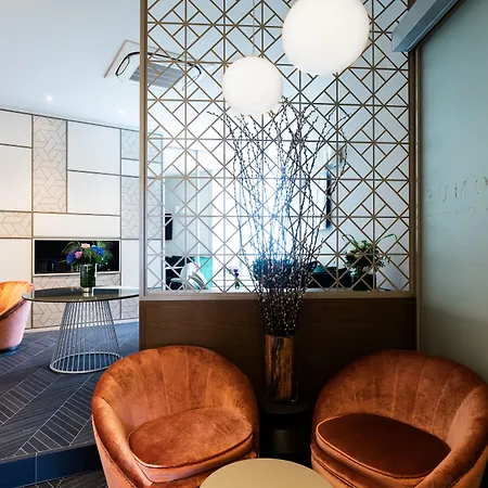 Amadomus Luxury Suites-3