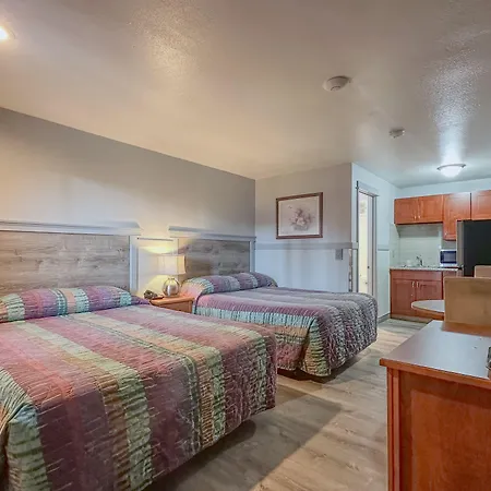 Emerald Best Motel-3