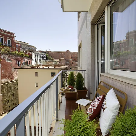 Vivaldo Suite Piazza dei Martiri - Guest House-3