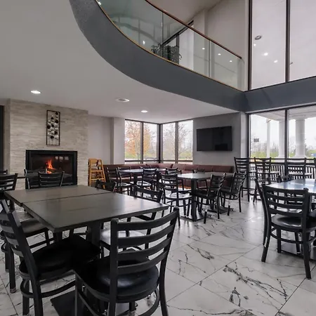 Baymont By Wyndham Louisville Airport South-3