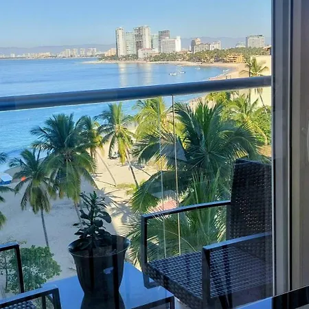 Beachfront Harbor 171 Condo Ocean View Pool, Gym WiFi-2