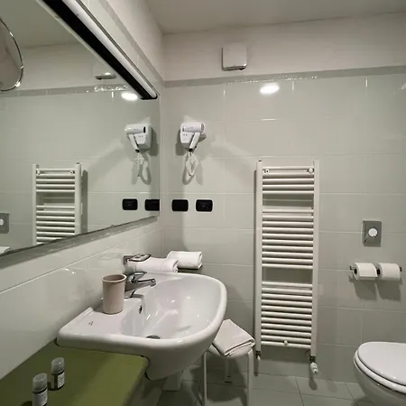 Master Hotel-2
