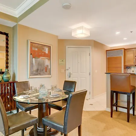 Stripviewsuites At Signature-2