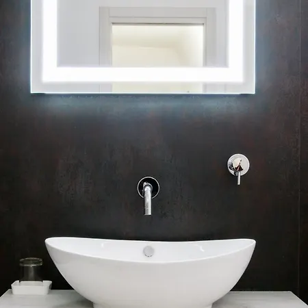 Dada Suite-3