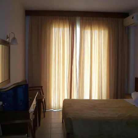 Life Hotel-2