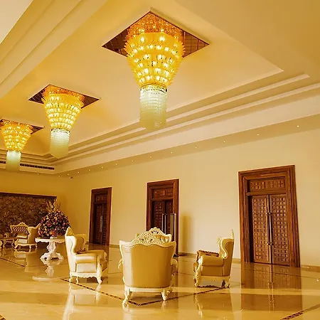 Grandeeza Luxury Hotel-2