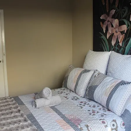 Mullaloo B & B-2